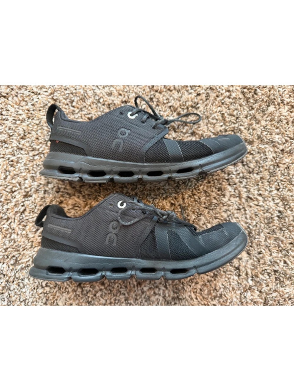 On cloud black athletic sneakers youth y4 black